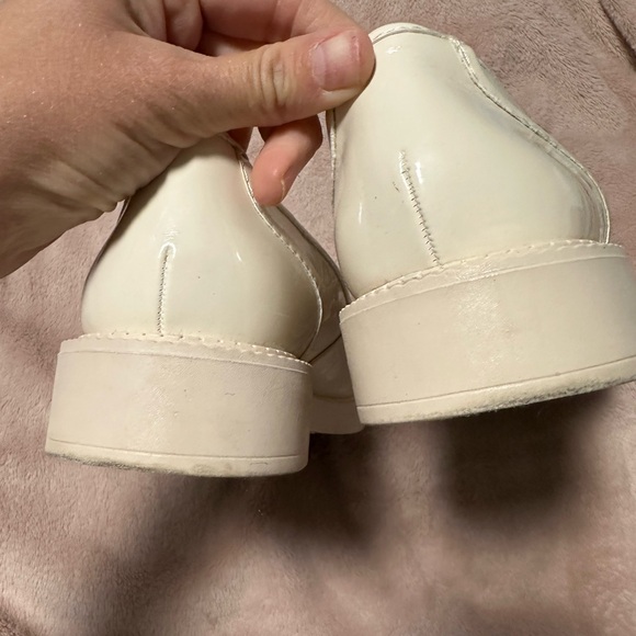 Vince Camuto Cream loafers - Picture 7 of 10